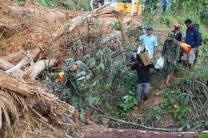 Chùm ảnh: Hiện trường vụ sạt lở kinh hoàng tại Trà Leng