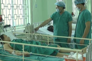 Quảng Ngãi: Cứu sống sản phụ bị băng huyết nặng sau sinh