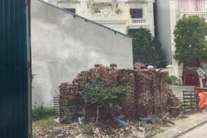 Đất đã có chủ, đối tượng lạ xếp gạch ngăn cản xây dựng