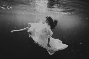 Radio Yêu thương Plus số 46: Chênh vênh…