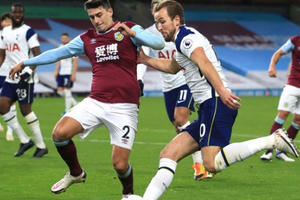 BURNLEY - TOTTENHAM: Bộ đôi  SON-KANE toả sáng