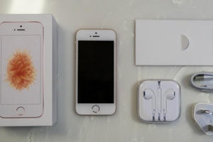 Nóng: iPhone SE đã có mặt tại Việt Nam Nóng: iPhone SE đã có mặt tại Việt Nam