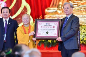 Đại lễ Vesak 2019 thành công tốt đẹp: Tỏa sáng tấm lòng Việt Nam hiếu khách Đại lễ Vesak 2019 thành công tốt đẹp: Tỏa sáng tấm lòng Việt Nam hiếu khách
