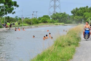 Hà Nội: Thương tâm một sinh viên tình nguyện bị đuối nước khi đi tiếp sức mùa thi