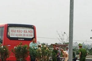 Hà Nam: Va chạm với xe khách, 2 học sinh tử vong tại chỗ