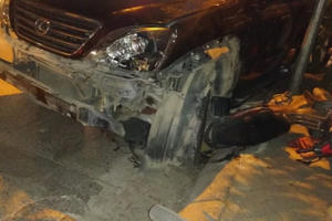 Clip khoảnh khắc nữ tài xế Lexus gây tai nạn liên hoàn trên đường ven hồ Tây