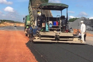 Tận dụng "thời gian vàng" thi công cao tốc Phan Thiết - Dầu Giây