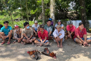An Giang: Tạm giữ 5 đối tượng tổ chức đánh bạc và đánh bạc