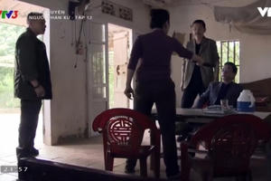 Phim “Người phán xử” tập 12: Người đàn bà góa rút dao đe dọa ông trùm