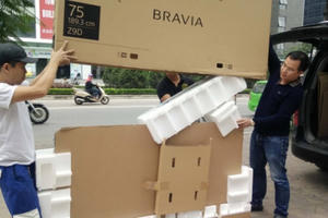 Siêu thị Nguyễn Kim bị khách hàng nói bán hàng kiểu lừa đảo, chối bỏ trách nhiệm?