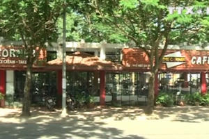 Hà Nội: Đất công biến thành điểm kinh doanh