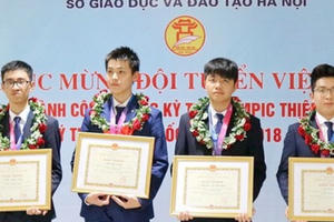 Chuyên Hà Nội - Amsterdam, ngôi trường khởi đầu của những ước mơ