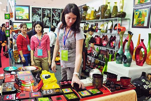 Bản tin Kinh tế Plus: Đưa sản phẩm làng nghề ra thế giới