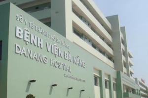 Giám đốc Bệnh viện Đà Nẵng nói gì về những gói thầu có giá “siêu tiết kiệm” tại bệnh viện?