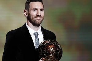 Vượt Ronaldo, Lionel Messi giành Quả bóng Vàng lần thứ 6