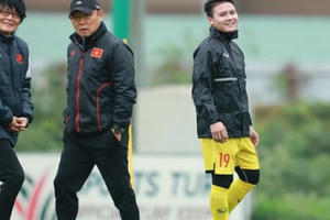 Quang Hải tập luyện trở lại cùng đội tuyển