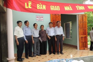 Nỗi đau giả giành quyền lợi nỗi đau thật