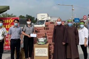 Bắc Ninh: Chùa Phật Tích ủng hộ các chốt kiểm soát dịch Covid-19