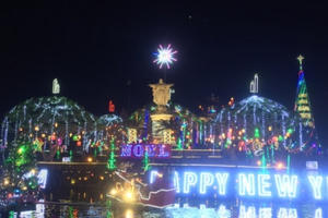 Không khí giáng sinh rộn ràng tại nhà thờ đá Phát Diệm – Kim Sơn