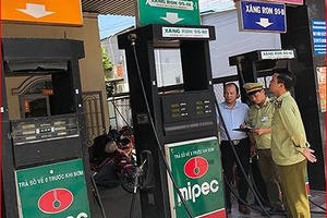 Sau vụ làm xăng giả của Trịnh Sướng: Quy trình kiểm tra “giúp” che đậy sai phạm?