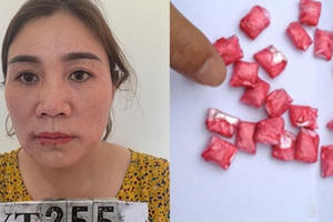 Bị vây bắt “nữ quái” nuốt chửng cả gói ma túy vào bụng