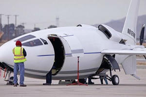 Mỹ sắp có máy bay bí ẩn hình viên đạn?