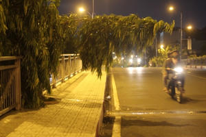 TP HCM: Người đàn ông chết bất thường trên cầu Hoàng Hoa Thám