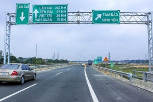 Từ ngày 3/11, xử lý vi phạm giao thông bằng hình ảnh trên cao tốc Nội Bài-Lào Cai