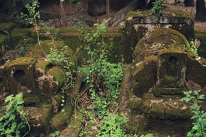 Bí ẩn 500 ngôi mộ Hời trên triền núi