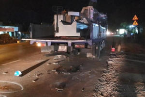 Bình Dương: Tông vào đuôi xe tải, người đàn ông tử vong tại chỗ