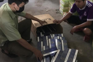 Gia Lai: Tạm giữ gần 500 bao thuốc lá nhập lậu