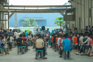 CLIP: Hàng ngàn công nhân lấy mẫu xét nghiệm Covid-19 tại ổ dịch có gần 200 ca mắc