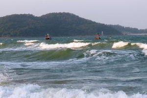 Dự báo thời tiết ngày 16/9: Mưa giông trên biển