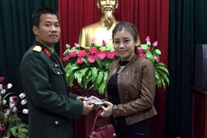 Trung úy trinh sát quân đội quật ngã 2 tên cướp giao cơ quan công an