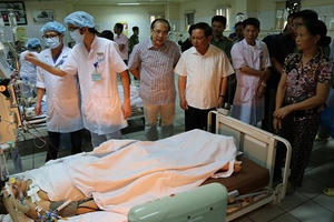 Đừng 'thêm dầu vào lửa…' Đừng 'thêm dầu vào lửa…'