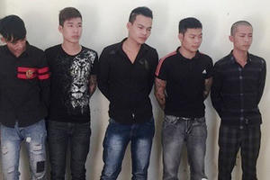 Ninh Bình: Bắt 5 đối tượng đòi nợ bằng mắm tôm