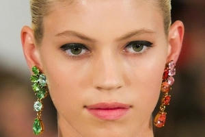 Hot "xình xịch" những xu hướng trang sức mùa hè năm nay