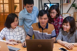 Trường ảo: Nói một đằng, học một nẻo và dạy chẳng giống ai