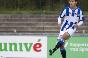 Chuyên gia chê Heerenveen không biết sử dụng Văn Hậu