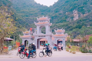 Ngôi chùa cầu duyên nổi tiếng cố đô Hoa Lư