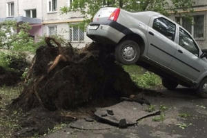 Giông bão tấn công Moscow: 12 người chết, 125 người bị thương