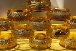 Các chuyên gia và nhà đầu tư lạc quan về giá vàng tuần tới