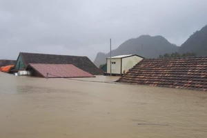 Chuẩn bị đón trước cơn bão sắp vào miền Trung, nếu không sẽ là thảm họa! Chuẩn bị đón trước cơn bão sắp vào miền Trung, nếu không sẽ là thảm họa!