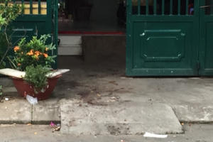 TP HCM: Mâu thuẫn trong chợ, mẹ vợ cùng con rể tới tận nhà chém người