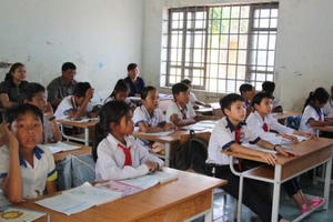 Đắk Lắk: Trình Sở Nội vụ xét tuyển dụng đặc cách 40 giáo viên hợp đồng