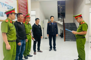 Khởi tố, bắt tạm giam 3 bị can vụ hành hung "Bị đánh đến 'thân tàn ma dại', thương tích 0%"