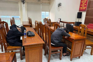 Vụ tai nạn thảm khốc khiến 3 người chết lúc nửa đêm: Xác định 17 thanh thiếu niên liên quan Vụ tai nạn thảm khốc khiến 3 người chết lúc nửa đêm: Xác định 17 thanh thiếu niên liên quan