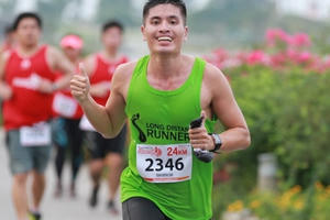 Bác sĩ tim mạch chạy bộ để truyền cảm hứng cho mọi người