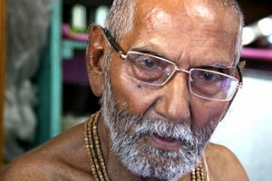 Cụ ông 120 tuổi tiết lộ bí quyết sống lâu là không sex