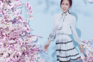 Top 5 Hoa hậu Việt Nam – Hồng Tuyết khoe nét tinh khôi với các thiết kế bay bổng